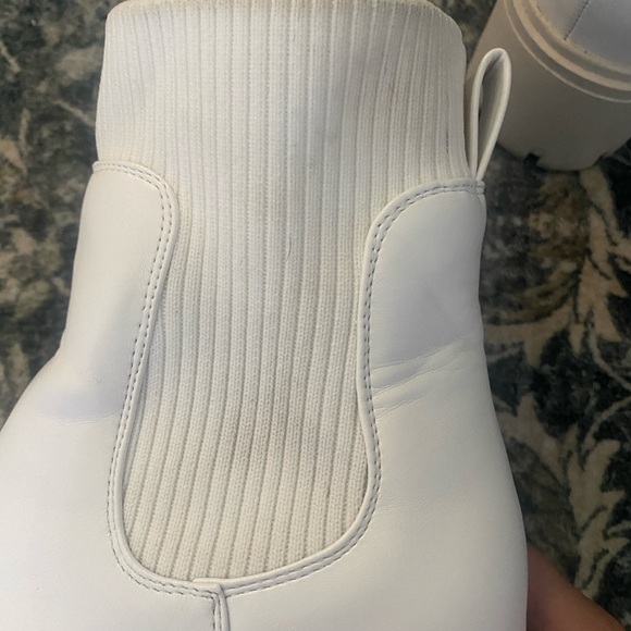 Women’s chunky white faux leather boots size 7.5 outdoors cabincore gorpcore - Picture 9 of 10